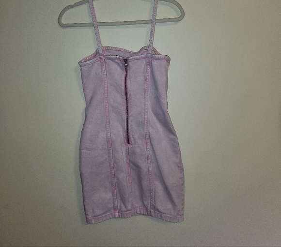 H&M's Divided Pink Denim Sundress - Picture 2 of 4